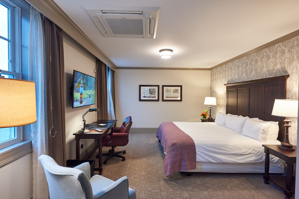 Signature Suite (Bancroft) photo 3