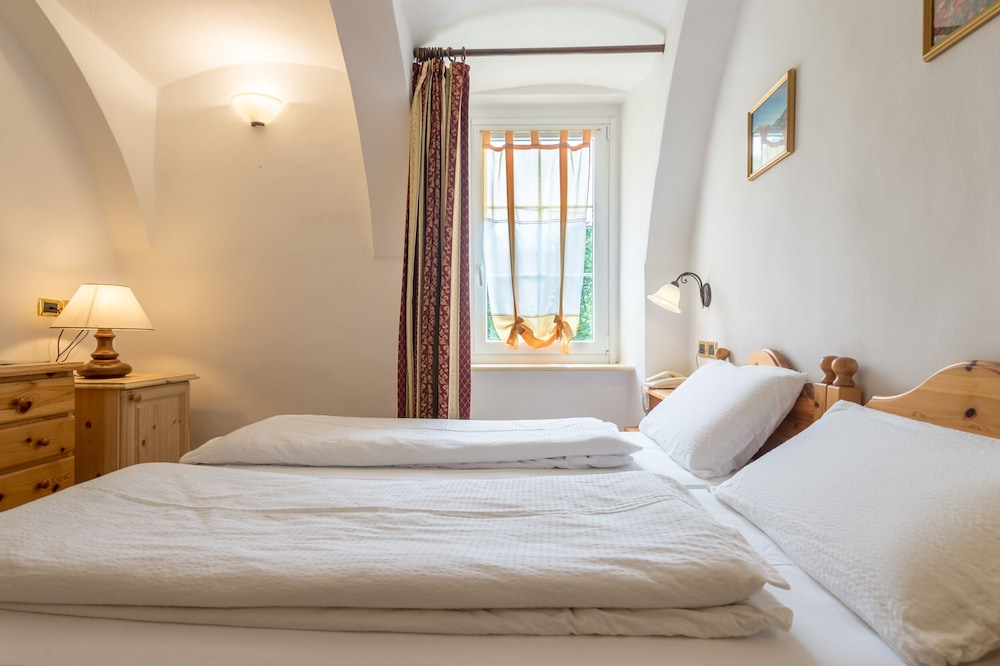 Standard Double Room - Photo 1
