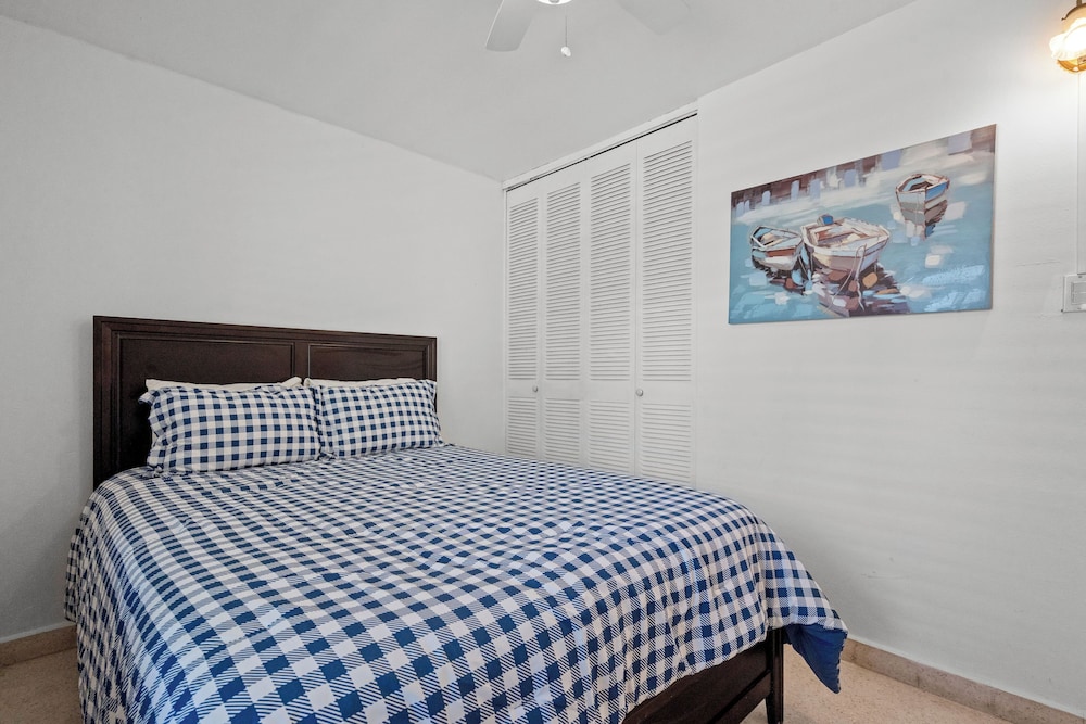 Apartment photo 2