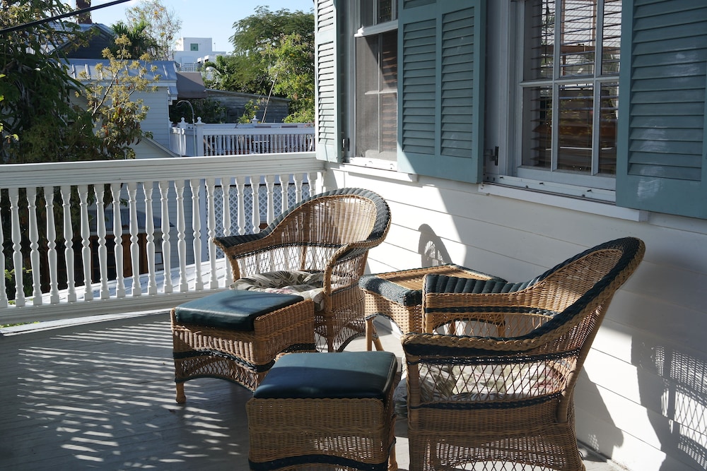 Tropical Suite photo 3