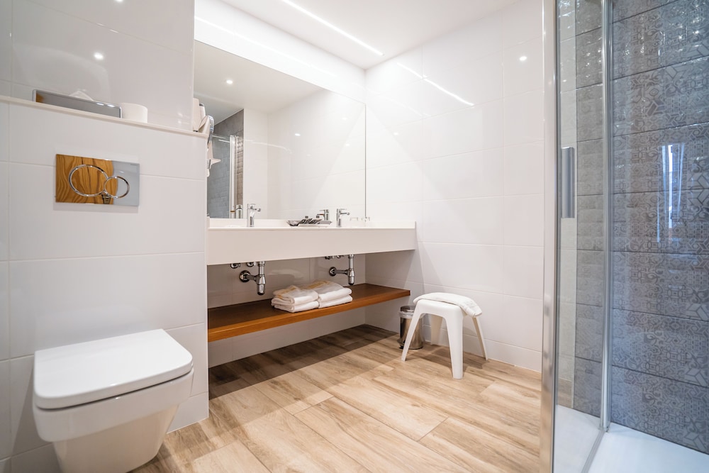 Premium Studio Suite photo 2