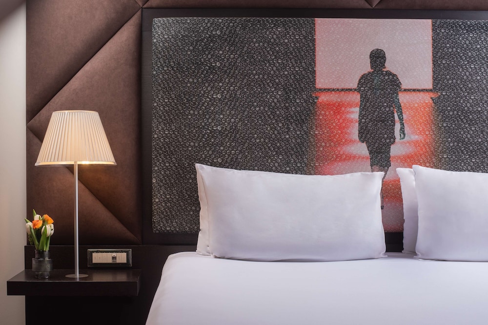 Available room