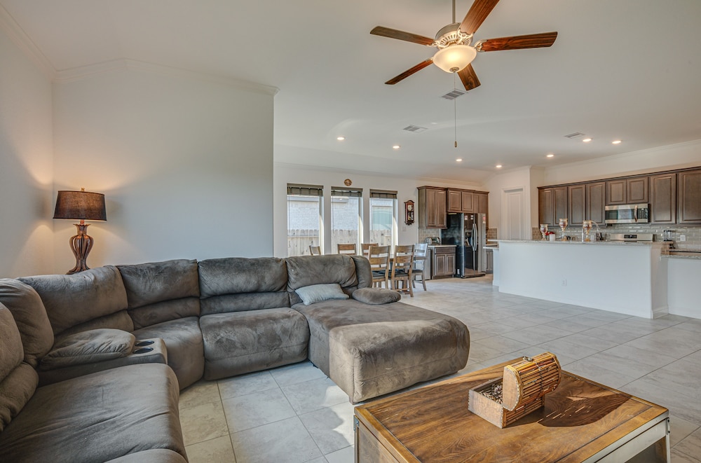 House (4 Bedrooms) photo 1