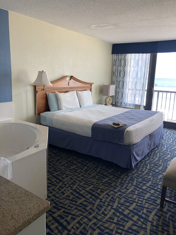 Suite, 1 King Bed, Jetted Tub - Photo 1