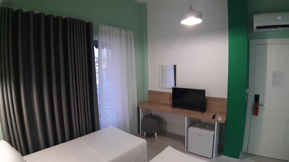 Deluxe Twin Room, 2 Twin Beds, Sea View photo 3