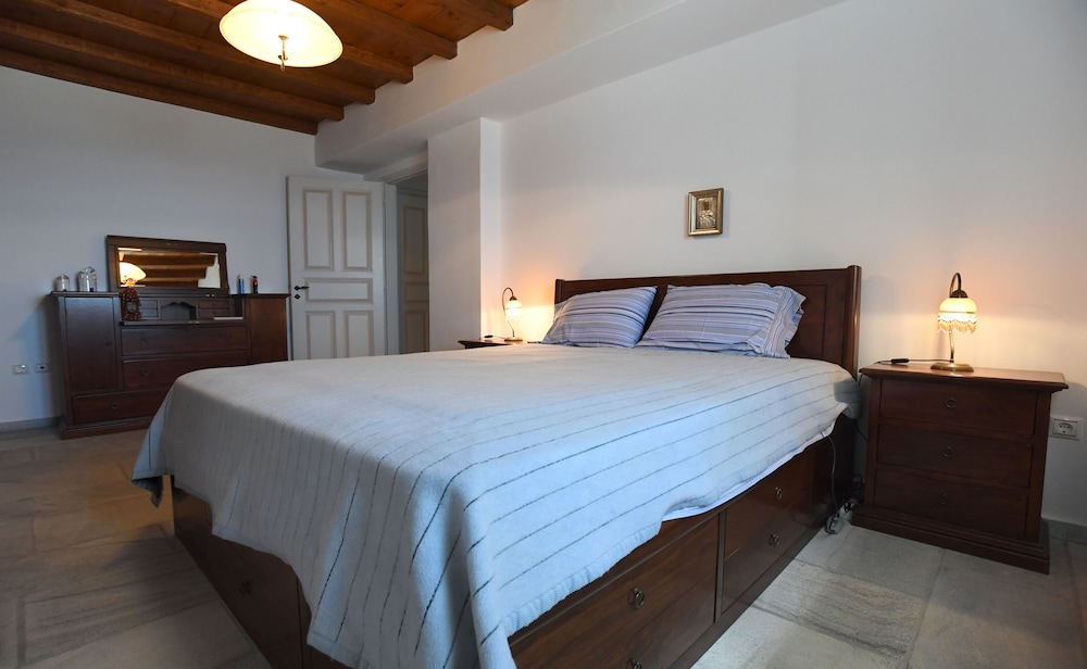 Villa, 2 Bedrooms (Tinos Sky View 3) photo 1