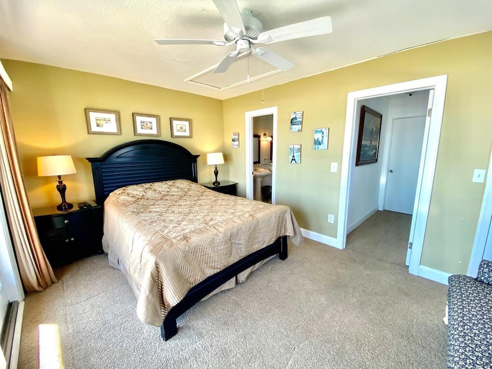 House, Multiple Beds, Patio, Ocean View photo 1