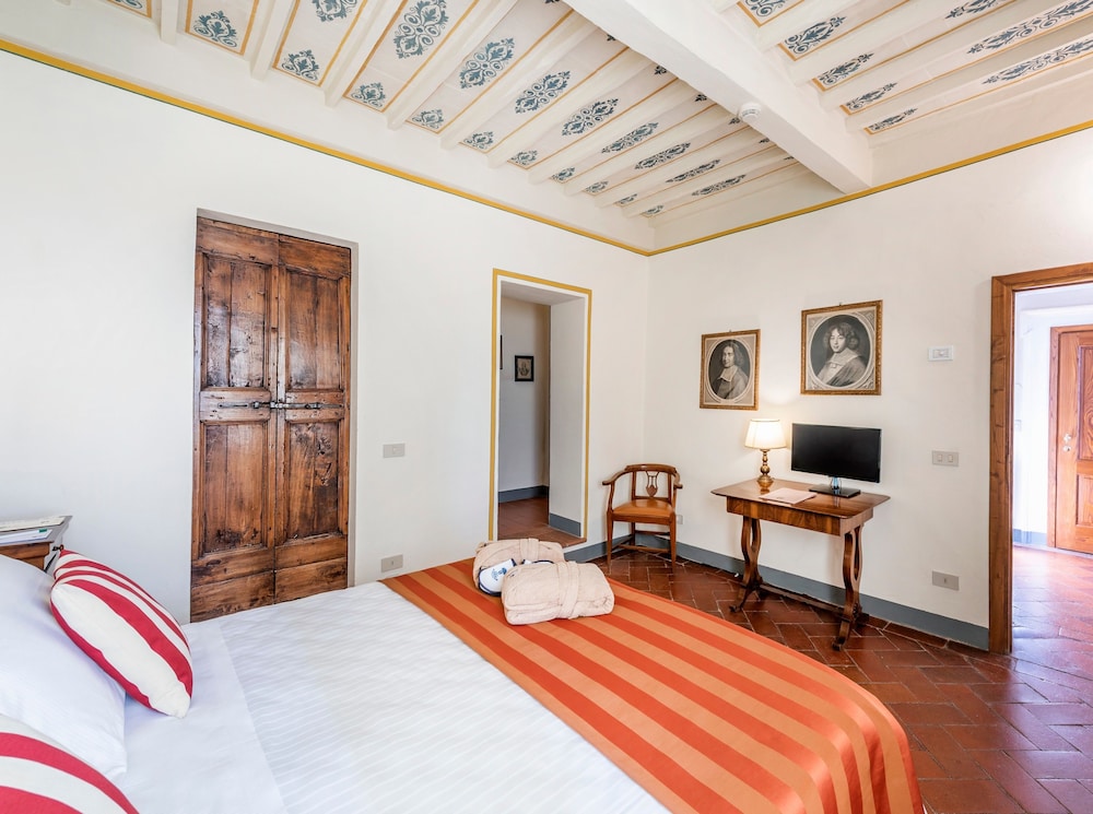 Manor House Junior Suite - Photo 5