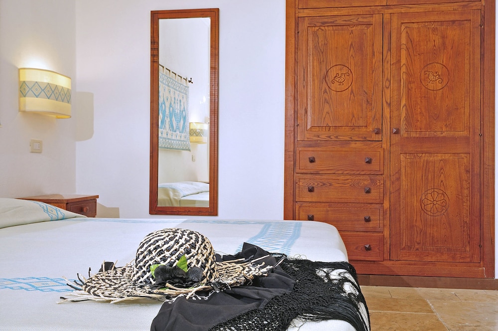 Classic Triple Room - Photo 2