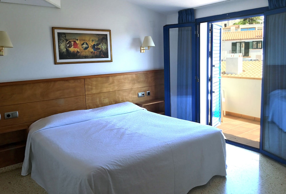 Double or Twin Room photo 2