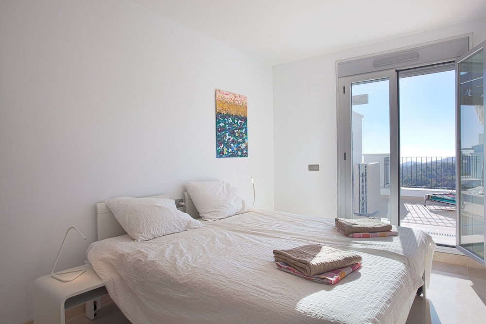 Apartment photo 3