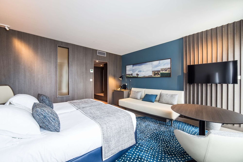 Superior Room, 3 Twin Beds, Non Smoking (Third bed is Single Bed) - Photo 1