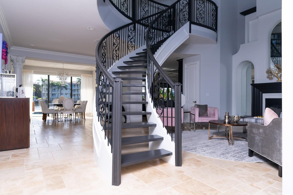 5 Bedroom Luxe Villa on Deep Water Intracoastal, 사진 54