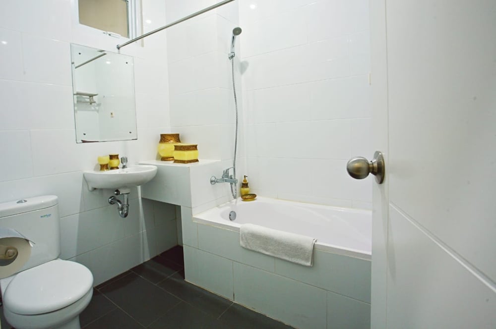Business Room - Photo 2