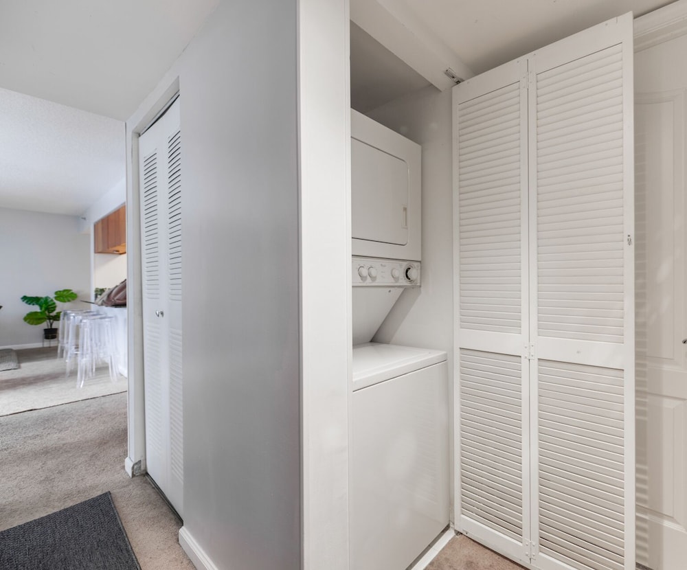 Luxury Condo, 2 Bedrooms, City View photo 3