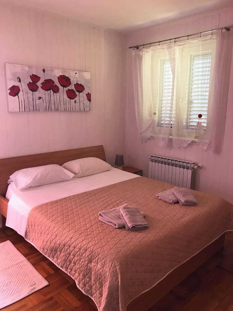 Economy Double Or Twin Room