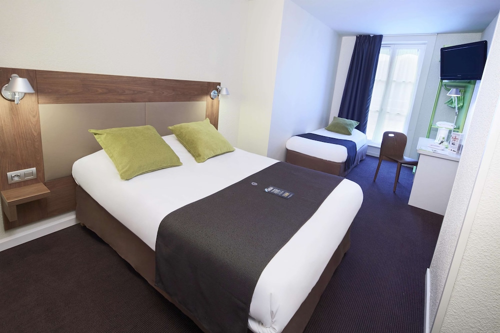 Standard Room, Multiple Beds photo 2