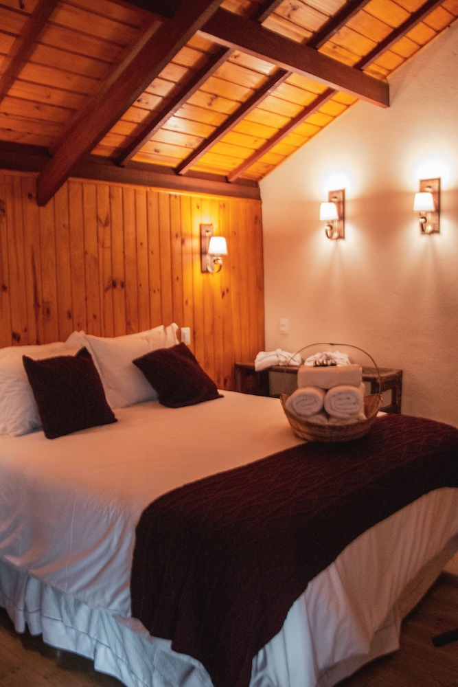 Superior Cabin, 1 Queen Bed, Garden Area photo 1