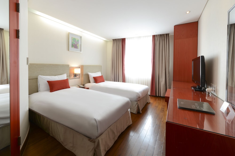 Deluxe Twin Room, Corner - Photo 6
