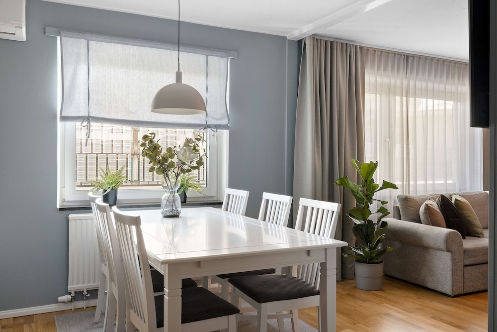 Standard Apartment, Multiple Beds, Non Smoking, Kitchenette (Living Room) - Photo 2