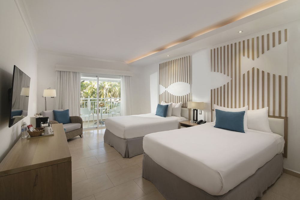 Premium Room, 2 Double Beds, Garden View - Photo 5
