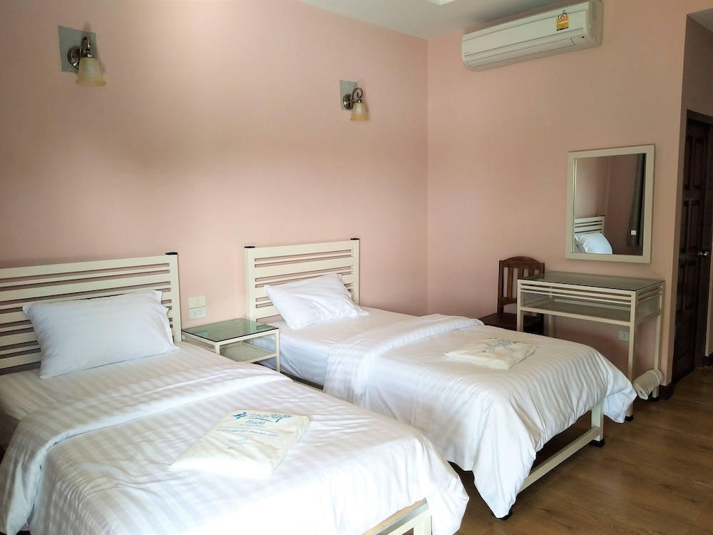 Family Twin Room, Non Smoking, Lakeside photo 1