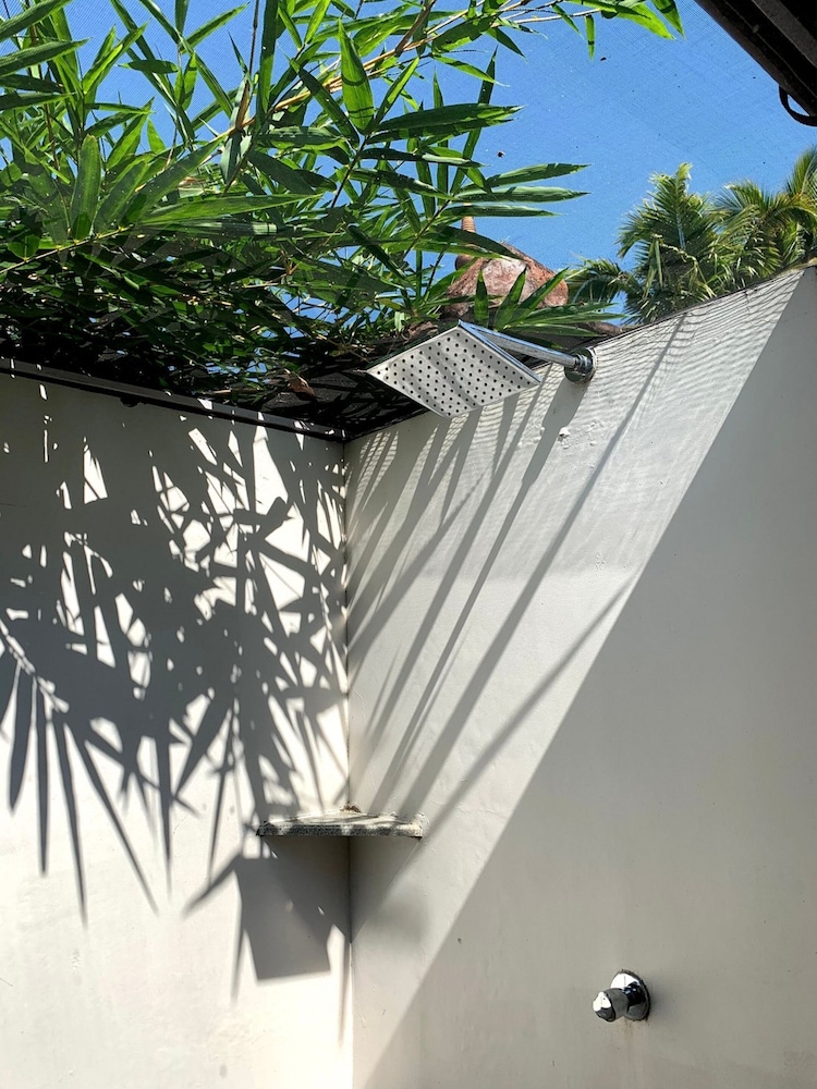 Poolside Premium Cottage photo