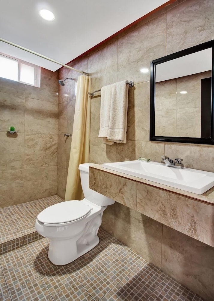 Standard Double Room, Non Smoking photo 3
