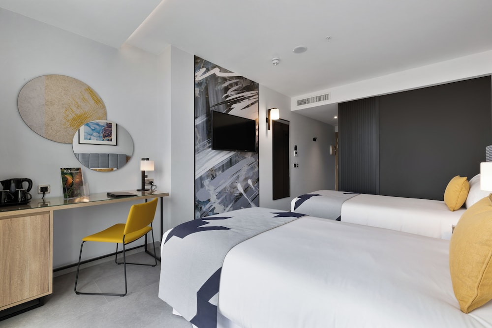 Standard Room, 2 Twin Beds photo 2