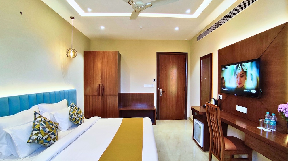 Premium Room - Photo 13