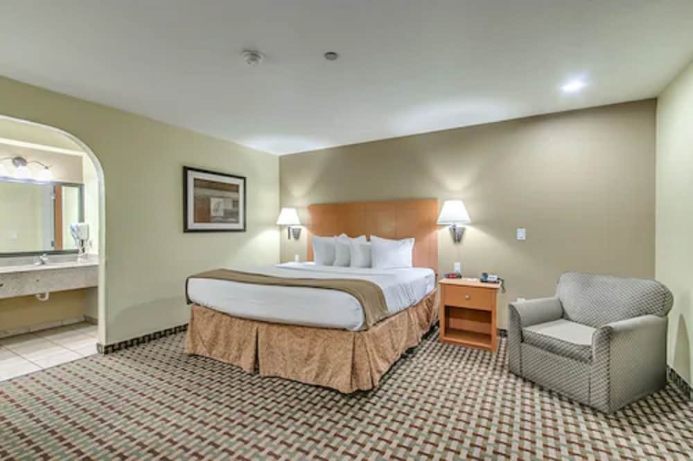 Standard Room, 1 King Bed - Photo 3