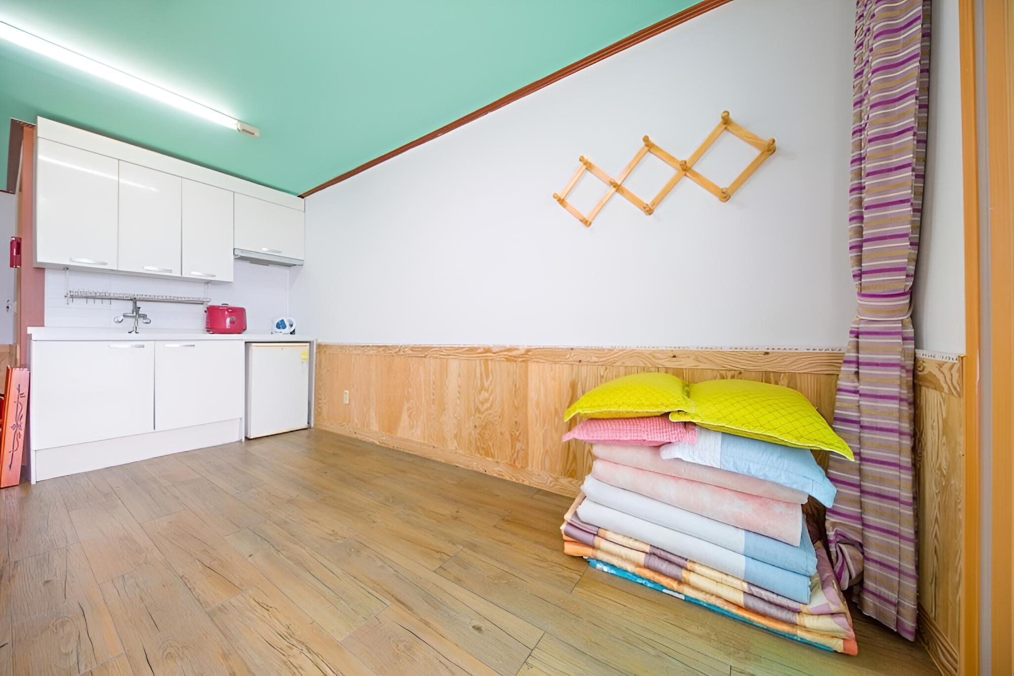 Room (301 (23m ondol)) - Photo 6