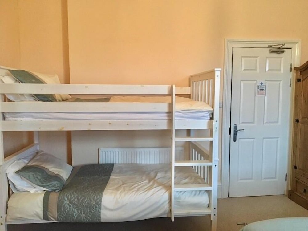 Superior Suite, Ensuite photo 3