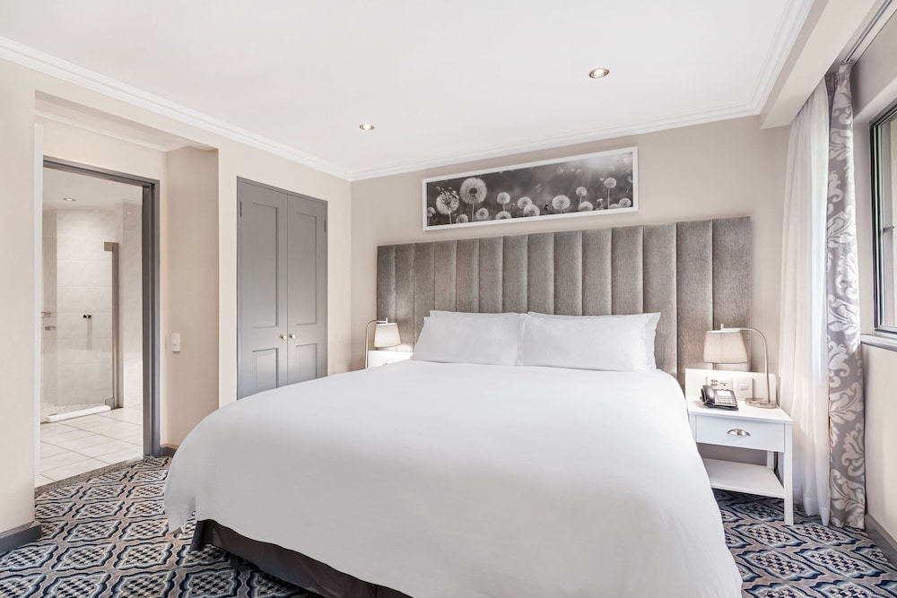 Suite, 1 Bedroom photo 1