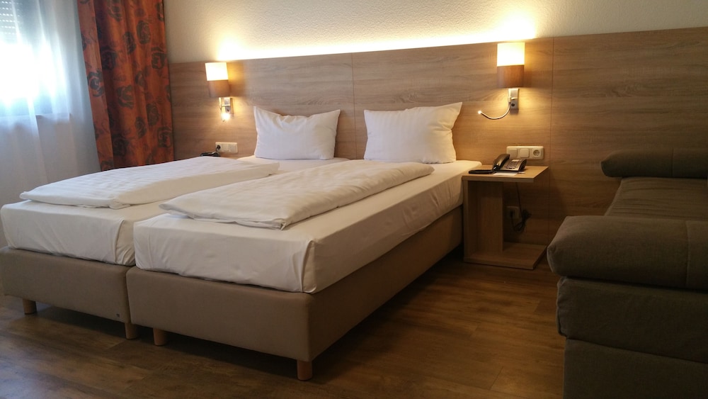 Double Room - Photo 5