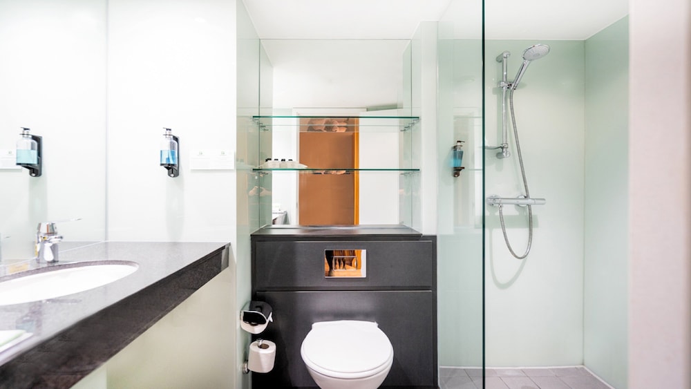 Premium Room, 1 Double Bed (Stocked Minibar) - Photo 5