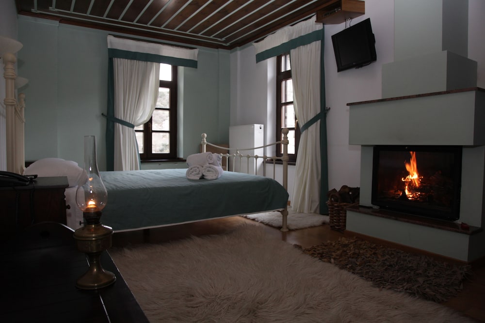 Double Room, Fireplace photo 1