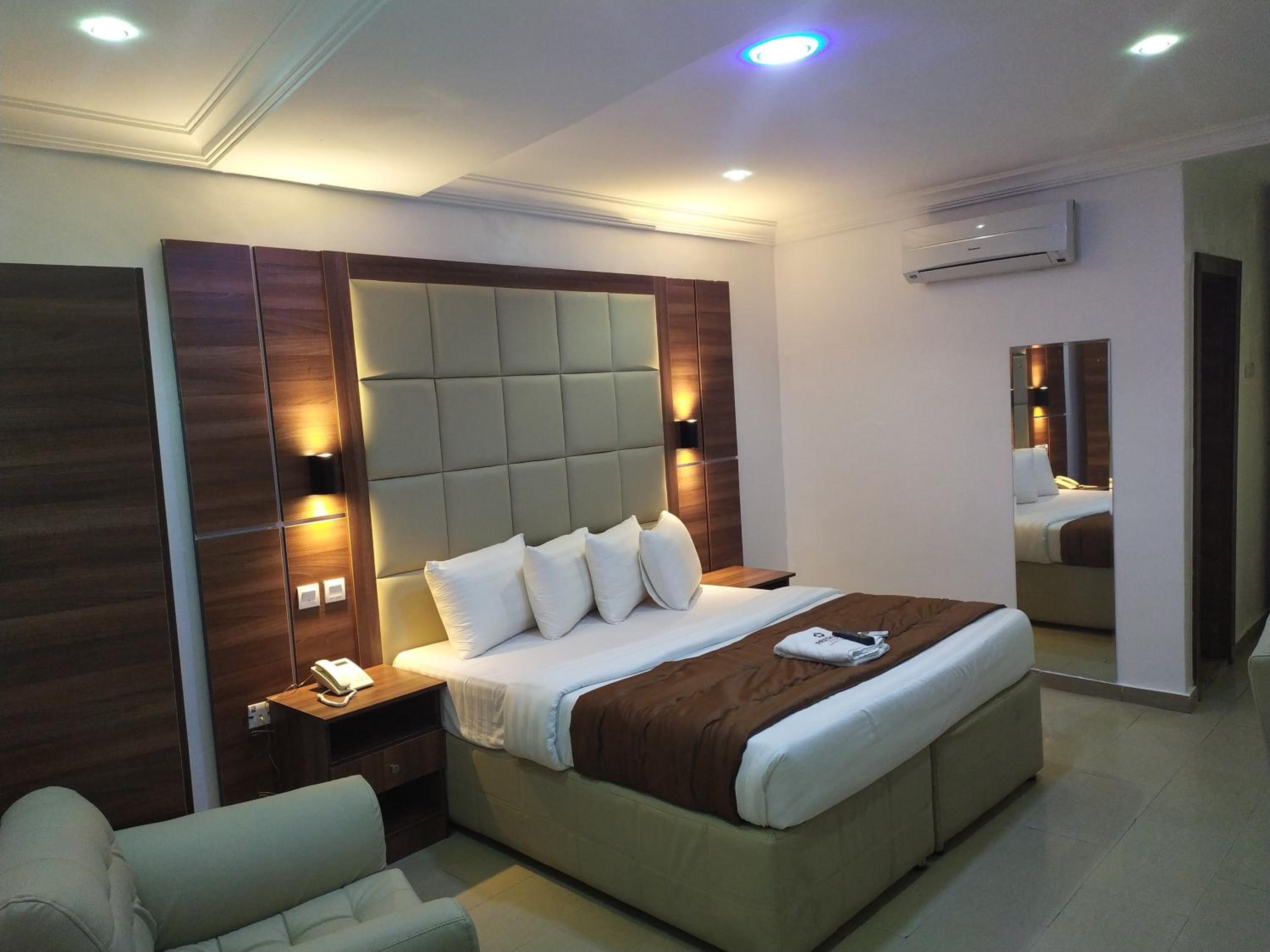 Executive Room