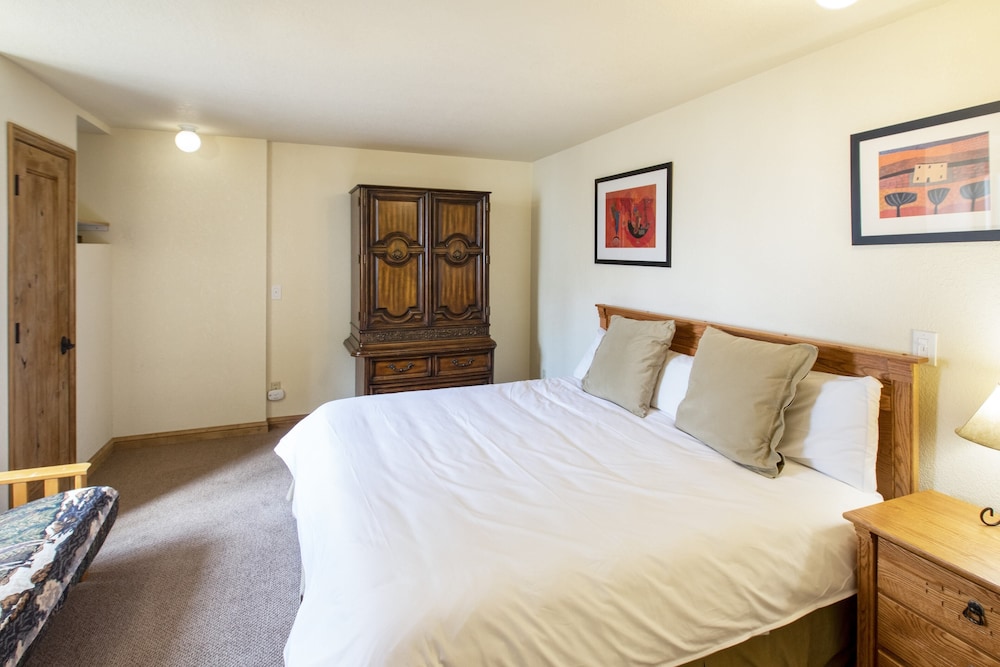 House (1 Bedroom)