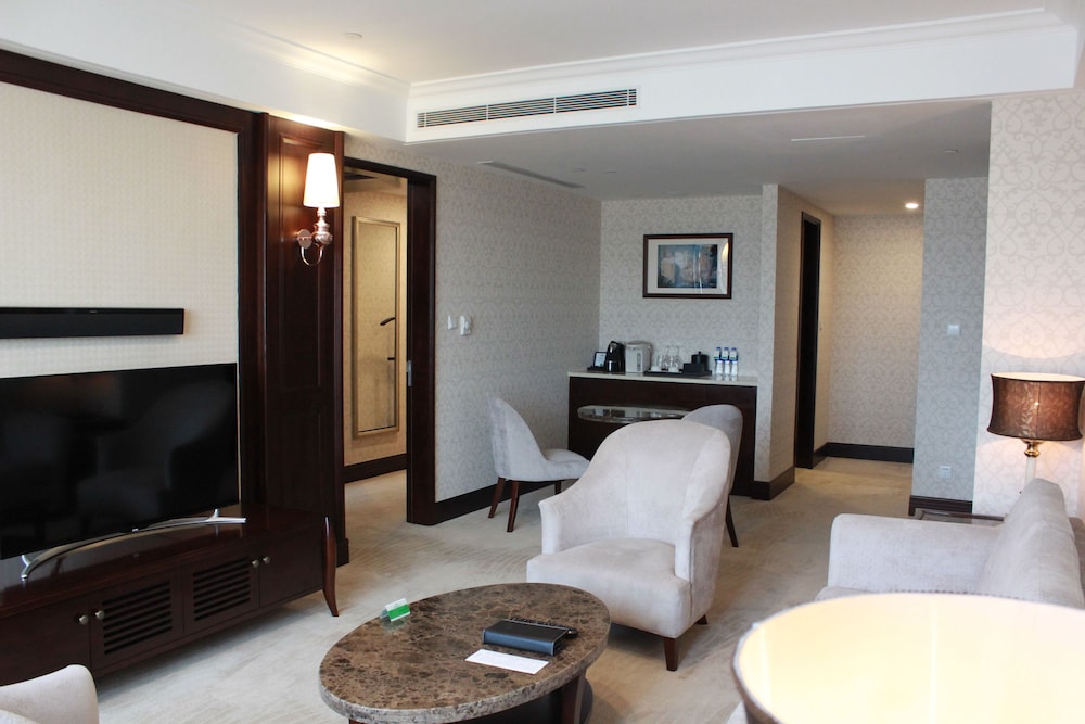 Deluxe Suite