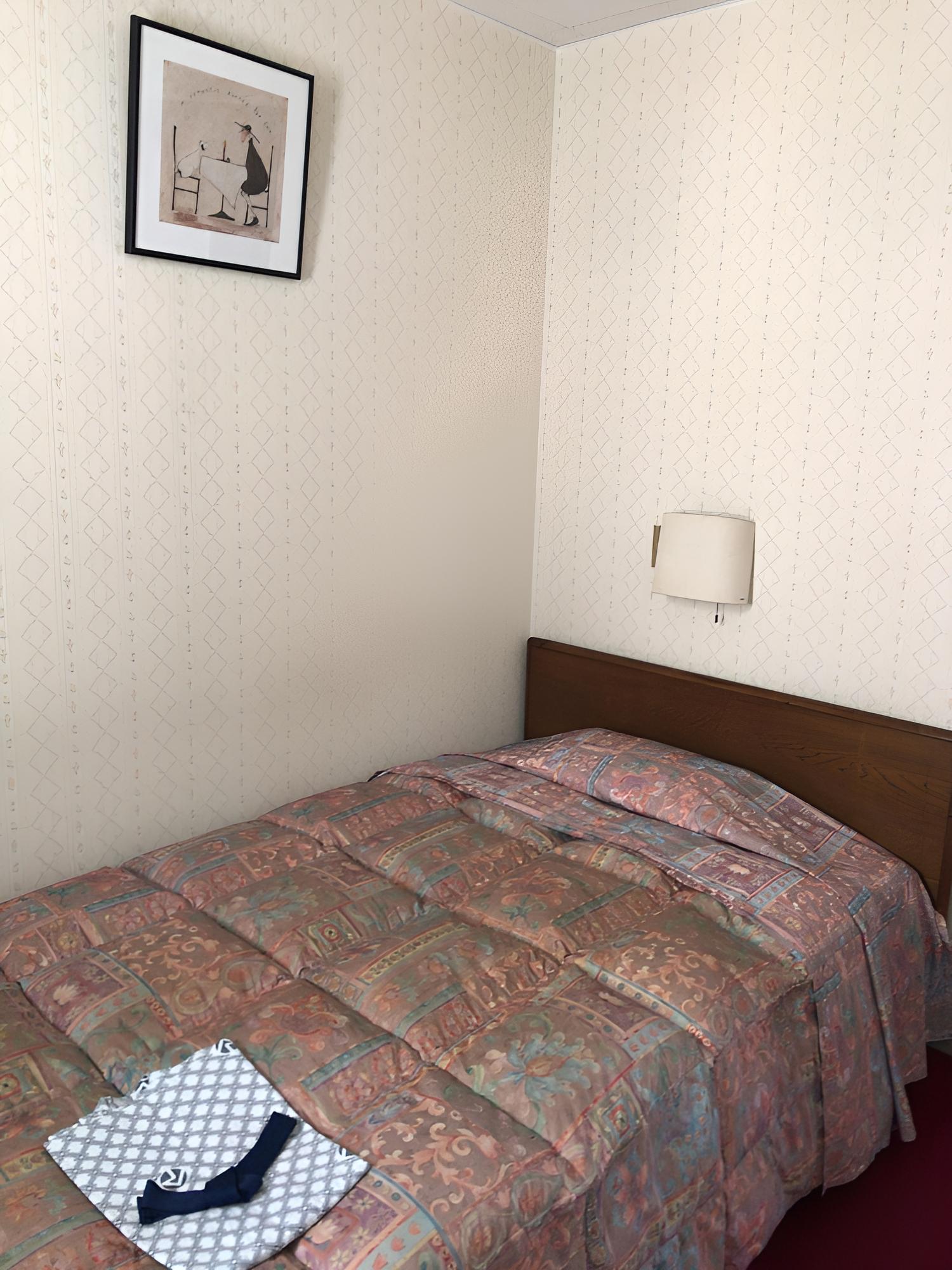 Single Room, Smoking photo 2