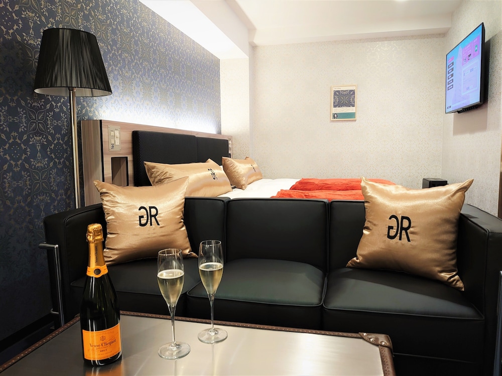Premium Twin Room, with 2 Semi Double Beds, Non Smoking - Photo 2