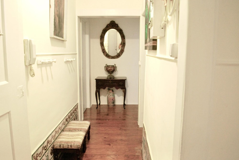 Comfort Apartment, Private Bathroom, City View photo 3