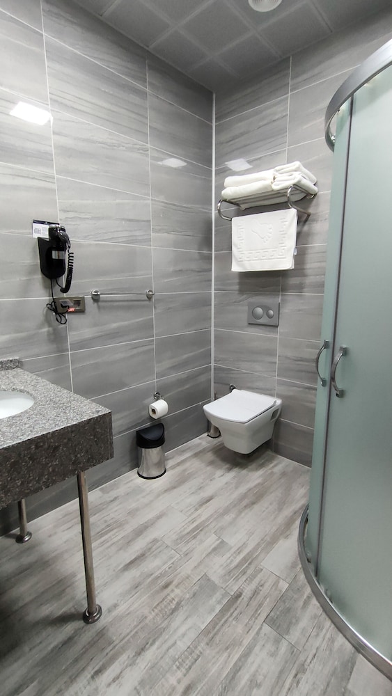 Standard Room photo 3