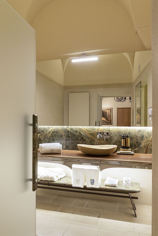 Classic Room - Photo 8