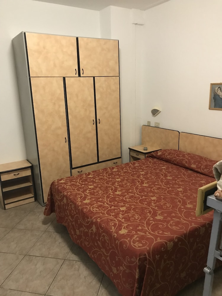 Quadruple Room photo 2
