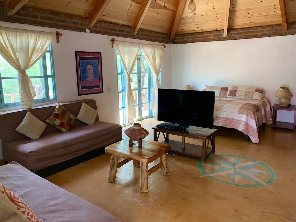 Family Cabin, Multiple Beds photo 3