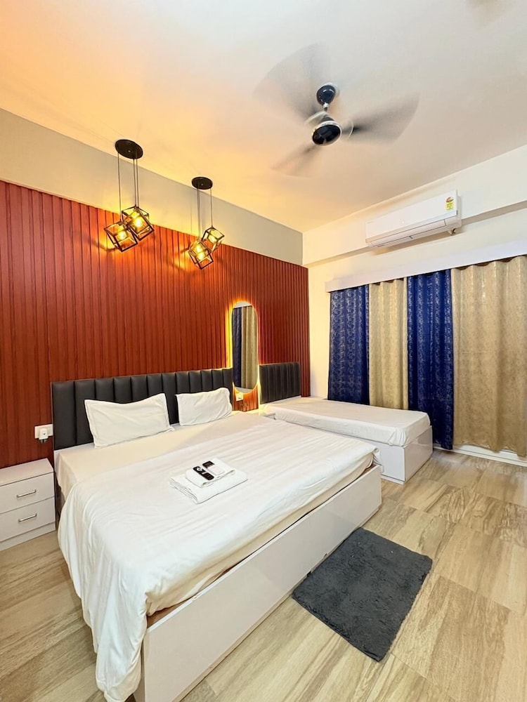 Luxury Room, City View