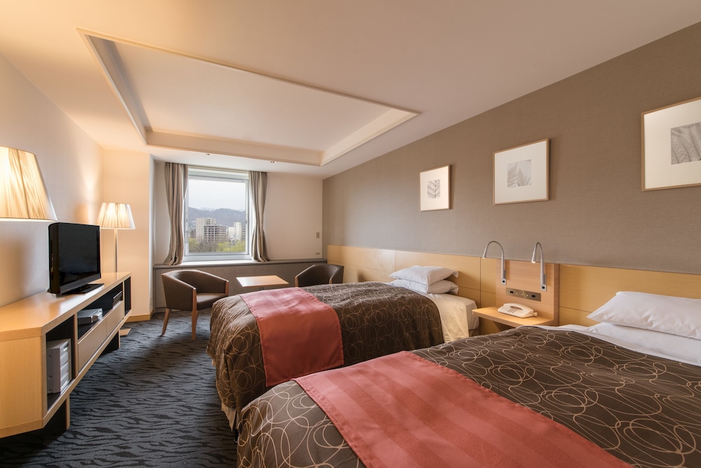Superior Large Twin Room, Smoking - Photo 2