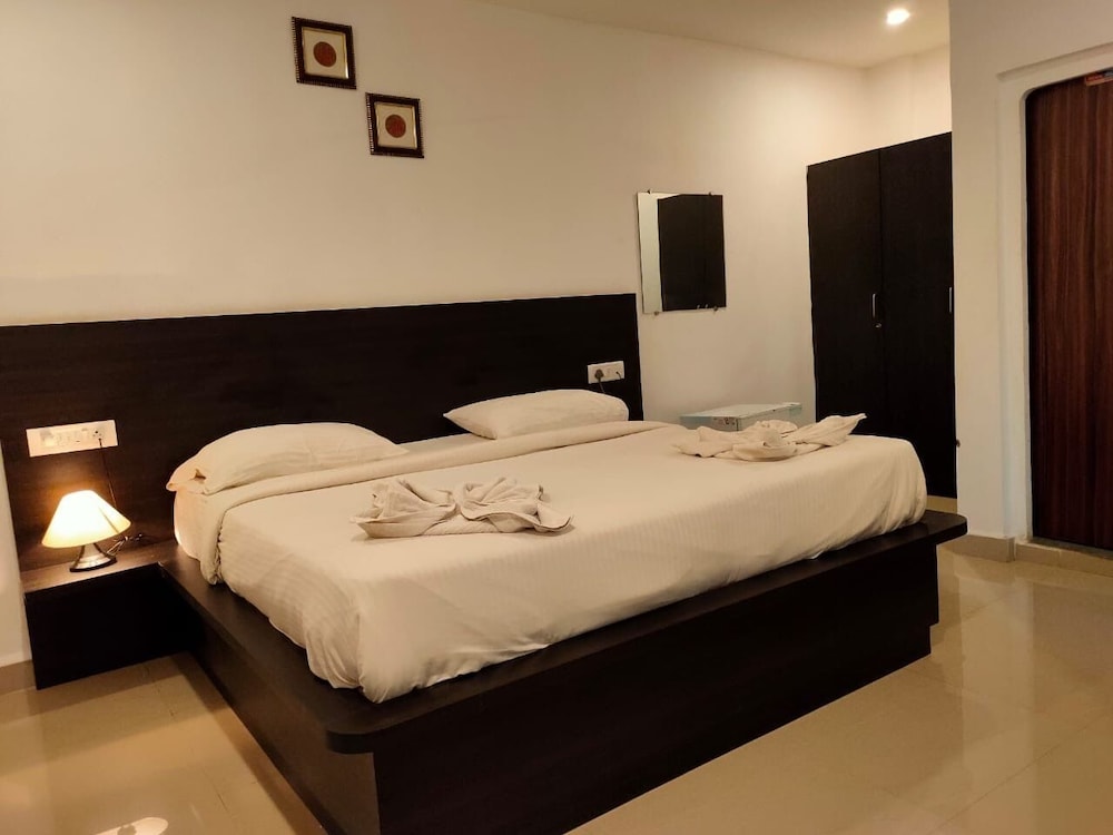 Basic Double Room photo 3